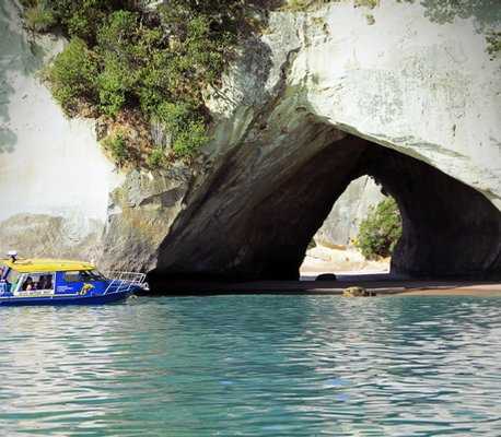 Glass Bottom Boat :: click here for more information Boat cruise Cathedral Cove