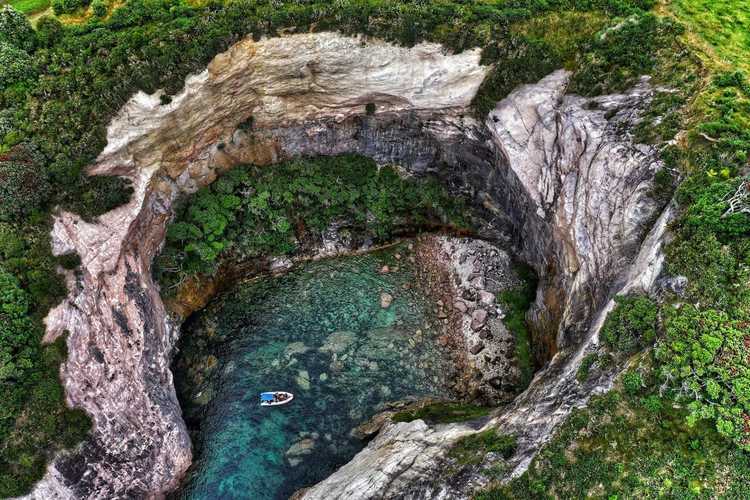 Hahei blowhole v2