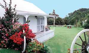 Coromandel Colonial Cottages Motel